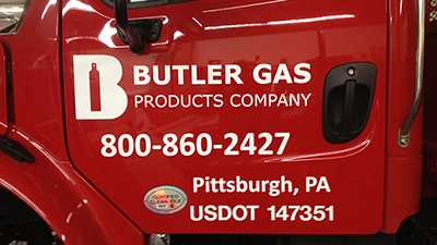 DOT Signs, Department of Transportation Signs, Pittsburgh DOT Signs, Commercial Printing in Pittsburgh, Pittsburgh USDOT, USDOT Signs, Vehicle Lettering, Vehicle graphics, Dot number, digitally printed vehicle lettering, digitally printed signs