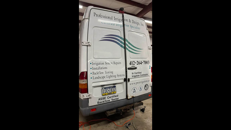 Digitally printed signs, Digitally printed truck graphics, Truck Decals, Pittsburgh Truck Decals, Truck Graphics, Truck Lettering, Pittsburgh Commercial Truck Signs, Truck logos, Truck magnets, Fleet Graphics, Fleet Branding, decals, car signs, truck sign