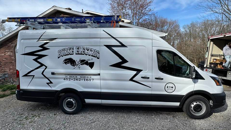 Digitally printed signs, Digitally printed truck graphics, Truck Decals, Pittsburgh Truck Decals, Truck Graphics, Truck Lettering, Pittsburgh Commercial Truck Signs, Truck logos, Truck magnets, Fleet Graphics, Fleet Branding, decals, car signs, truck sign