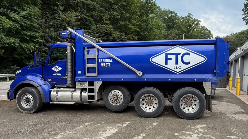 Digitally printed signs, Digitally printed truck graphics, Truck Decals, Pittsburgh Truck Decals, Truck Graphics, Truck Lettering, Pittsburgh Commercial Truck Signs, Truck logos, Truck magnets, Fleet Graphics, Fleet Branding, decals, car signs, truck sign