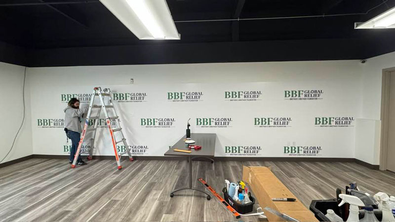 Graphic installations, graphic sign installation, sign installations, retail graphics, retail installations, retail graphic installations, graphic set up, window graphic installations, window graphics, digitally printed signs, digitally printed graphics